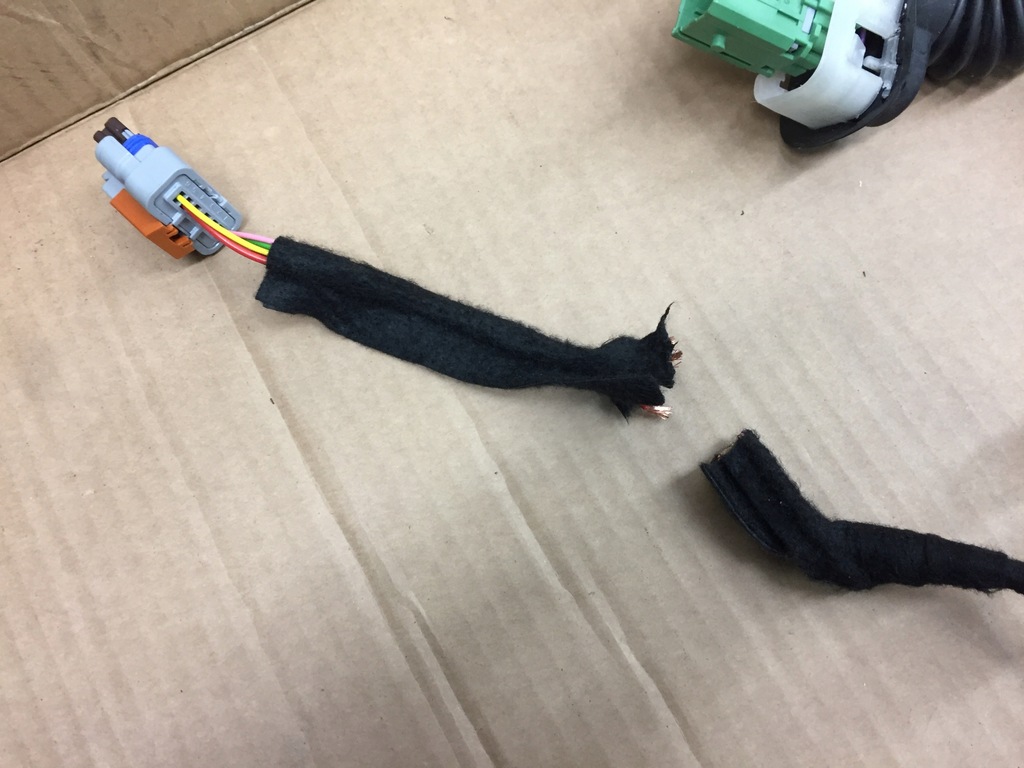 фото №2, Citroen ds7 жгут дверь левый перед 9826015180