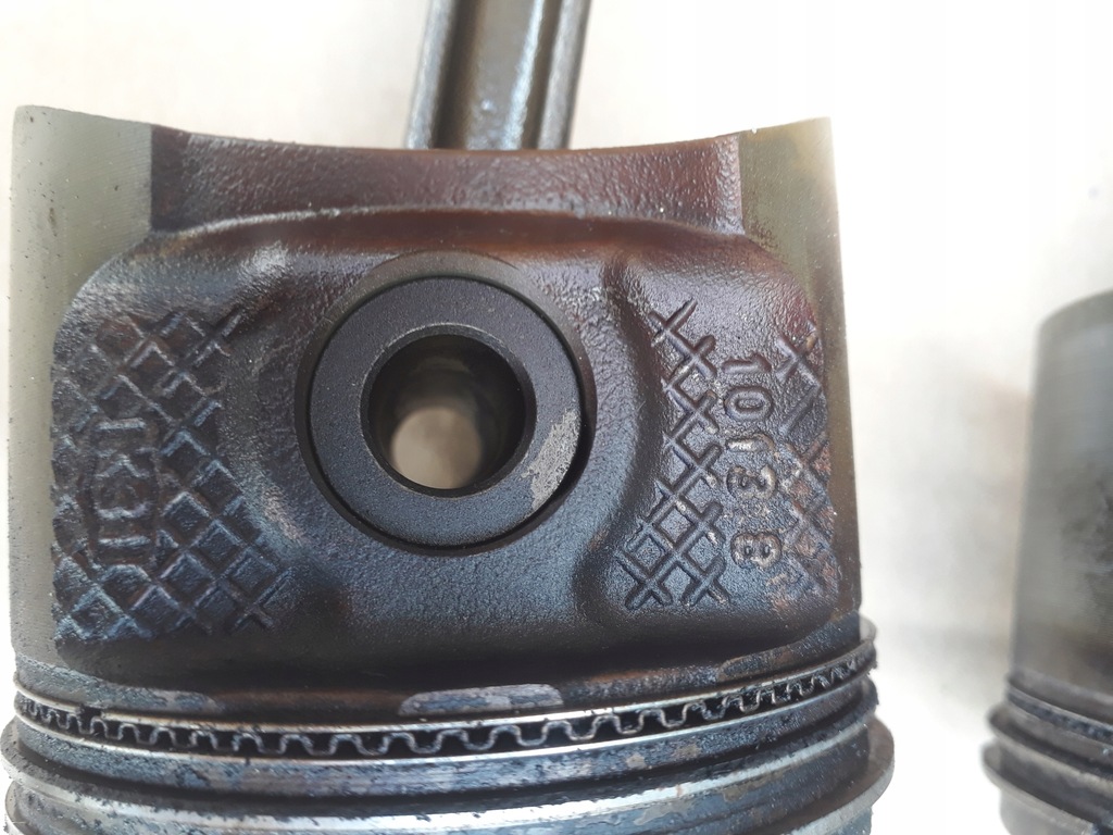 фото №3, Поршень шатун поршень 1.4 16v renault megane ii