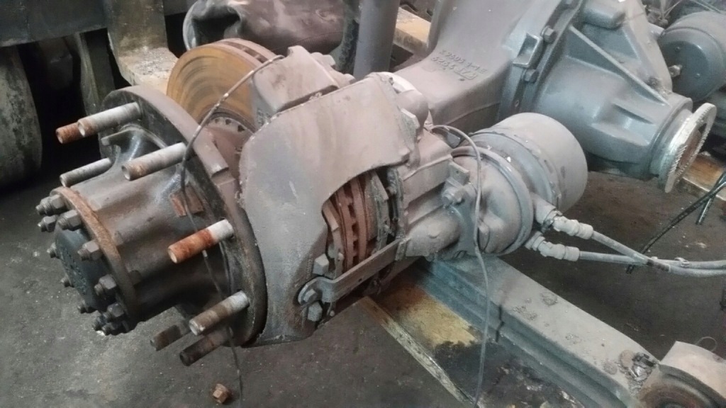 Купить Суппорт тормозной перед задний  renault gama t e6 2017r