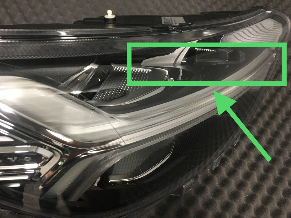 фото №5, Volvo xc40 лампа права сторона 32133578