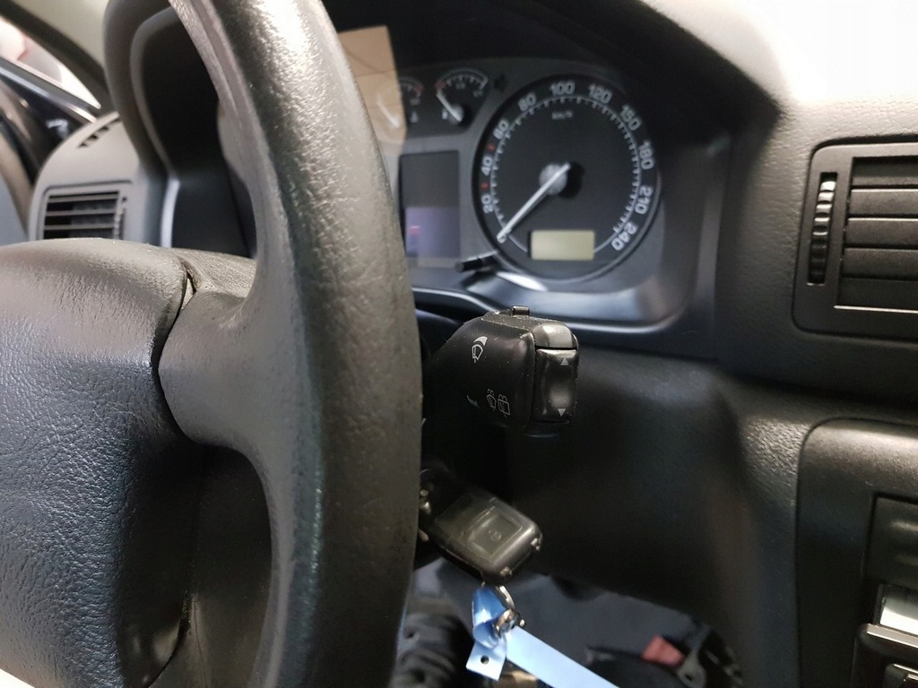 фото №4, Skoda octavia i lift счетчик приборы