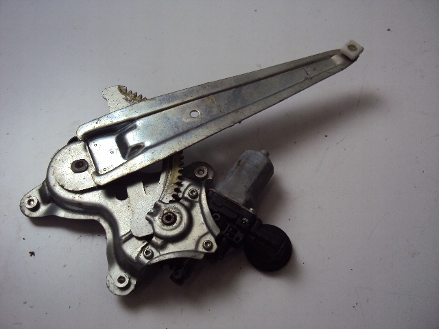 Механизм стекло правый задний  lexus rx ii 03-08 Доставка