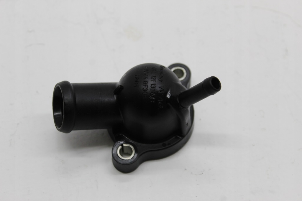 фото №1, Seat leon iii патрубок wody 04l121131ab