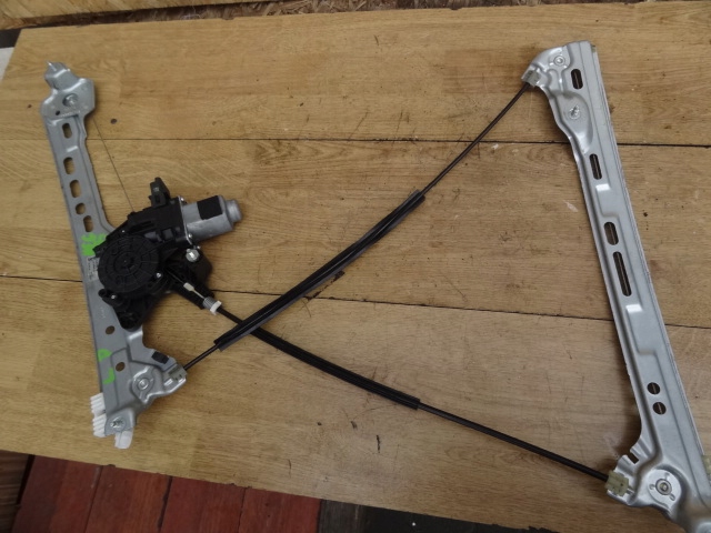 фото №1, Renault megane iv 2018 подъемник стекло левый перед