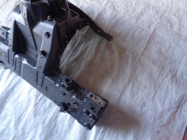 фото №4, Jaguar xe 15- лонжерон чверть права підкрилок