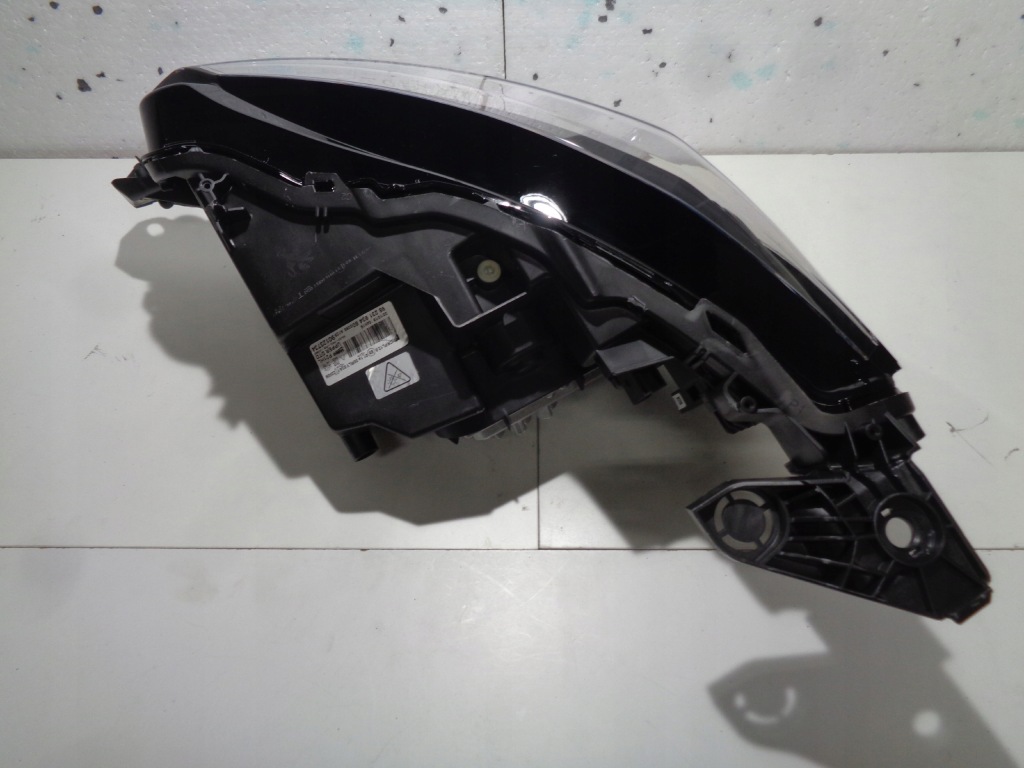 фото №3, Peugeot 208 full led технология лампа правая kompl