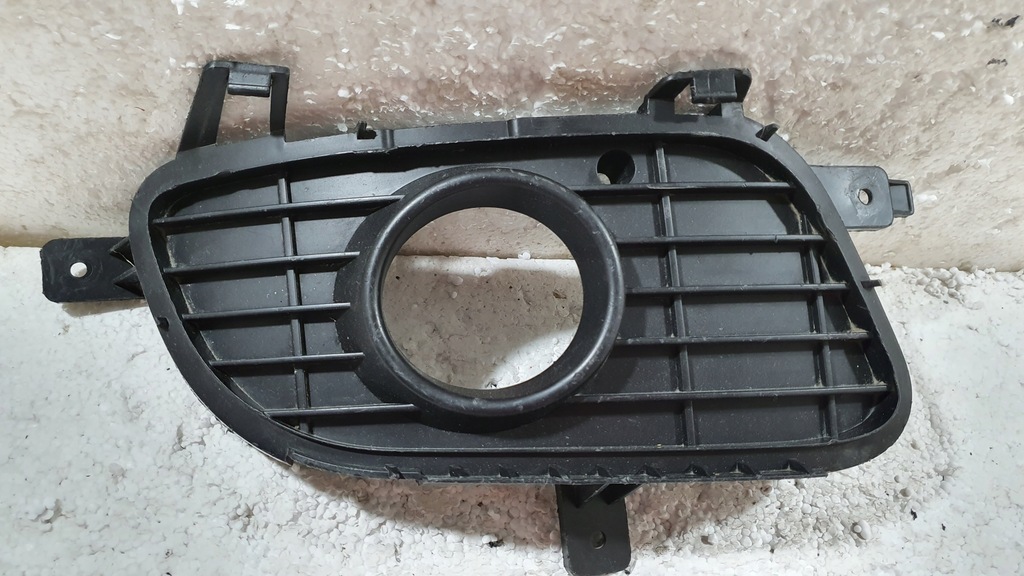 фото №1, Mercedes a-kl w169 решітка протитуманної фари права оригінал