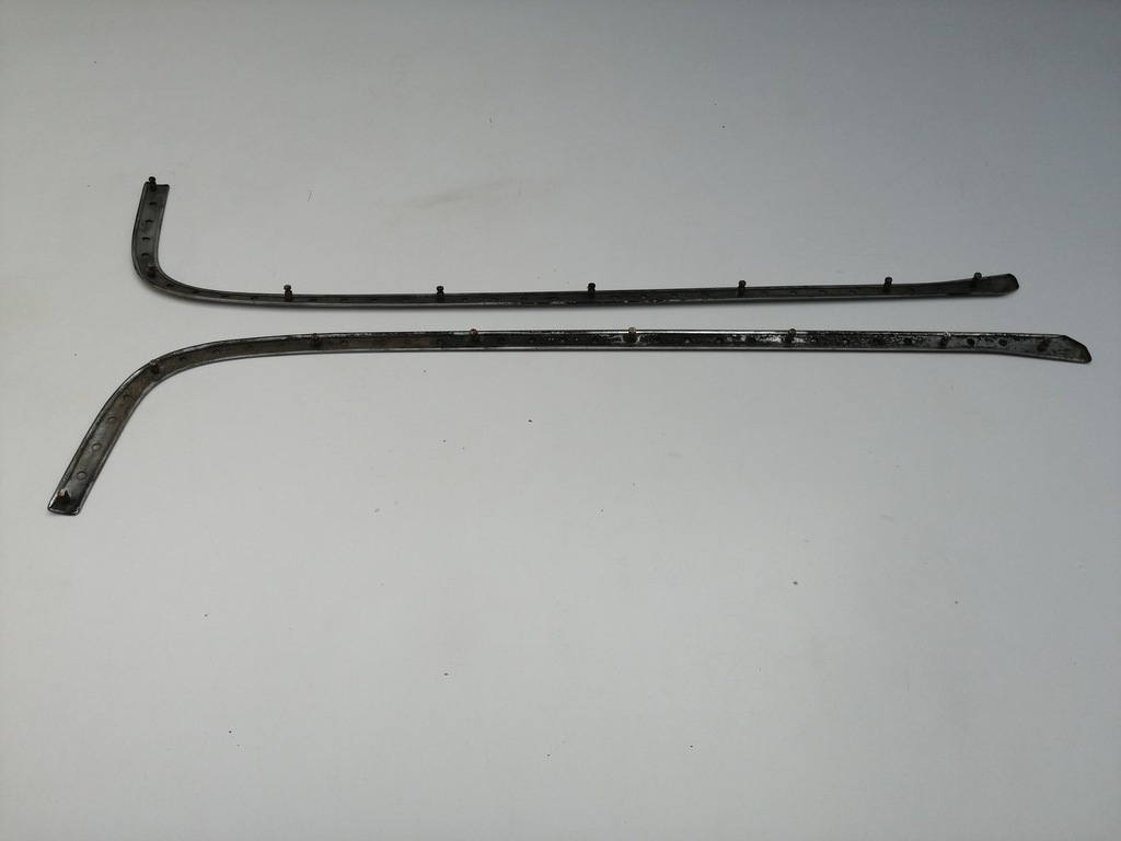 фото №8, Mercedes 124 kombi молдинг бампера левый задняя хром