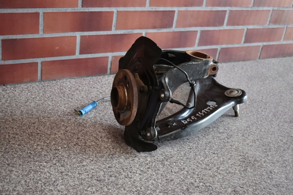 фото №1, Поворотний кулак права важіль mini cooper r55 r56 r57 r58