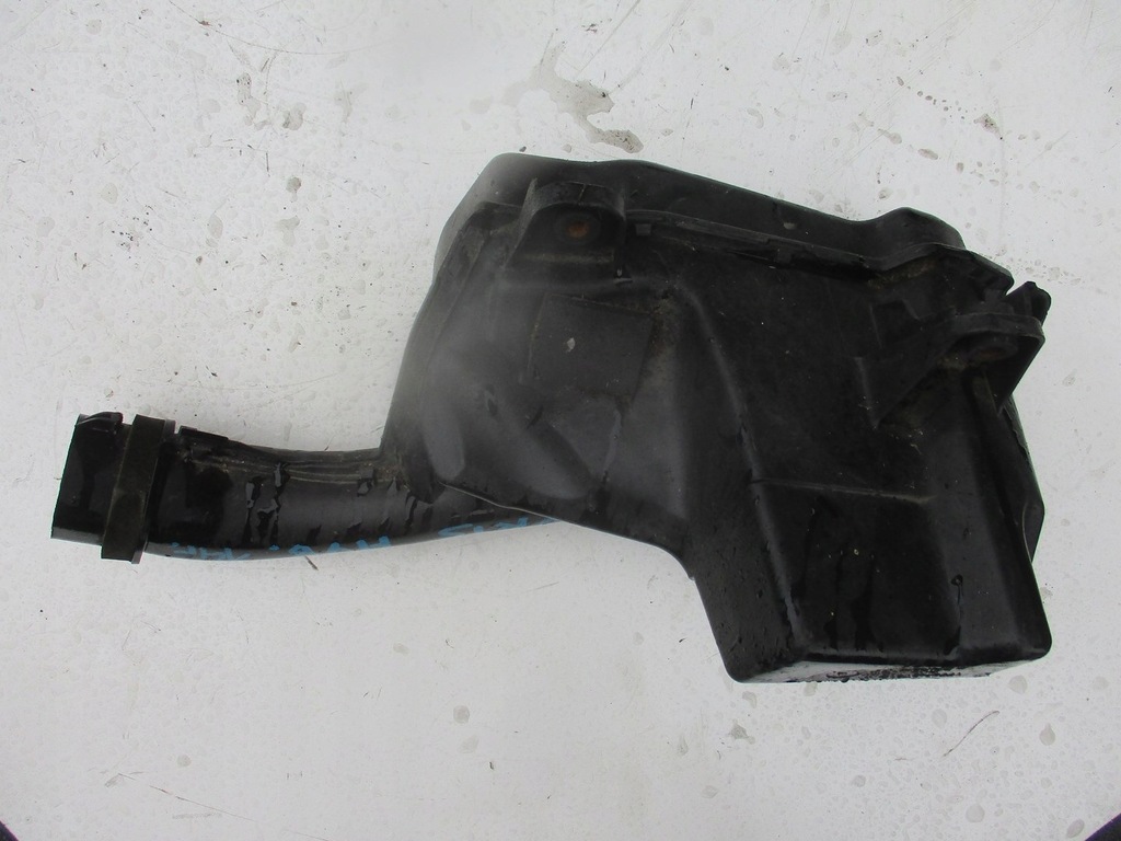 фото №1, Резонатор воздуха toyota auris 14r hybrid