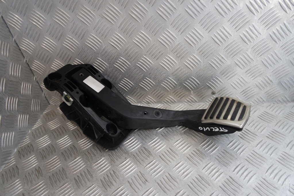 фото №1, Alfa romeo stelvio педаль тормоза