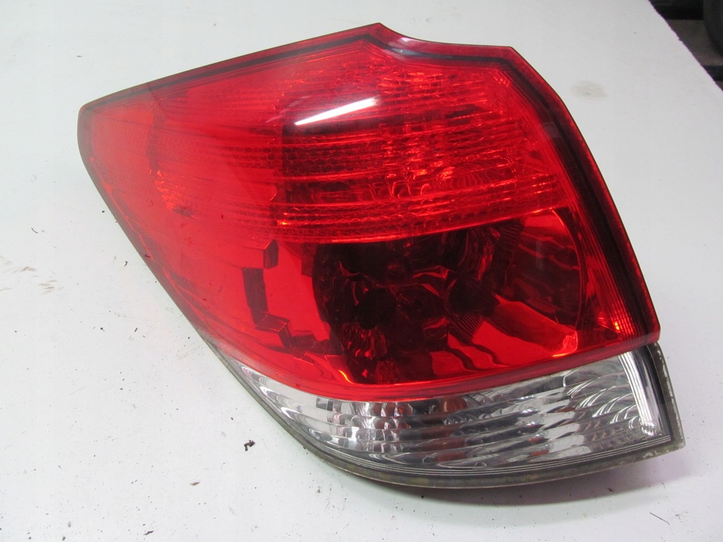 фото №1, Subaru legacy v outback br лампа задняя левая 2010rok