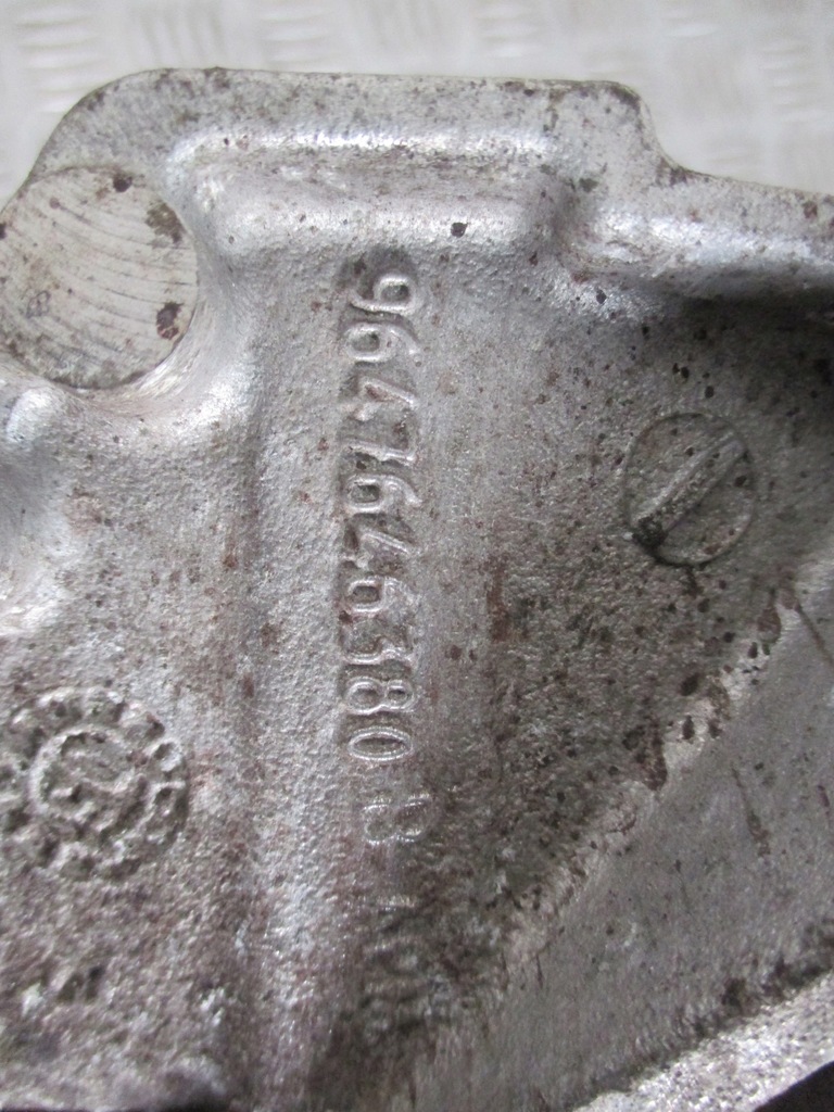 фото №8, Кронштейн двигателя 9647646380 1.6 hdi peugeot 407 04-10