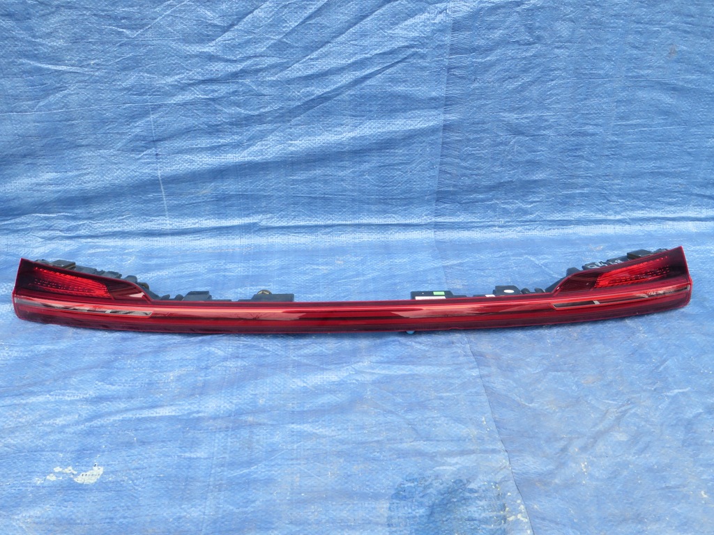 фото №1, Audi q8 etron лампа задняя led 4ke945095b