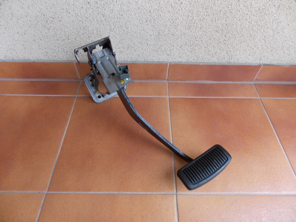 фото №1, Kia sorento i 06-09 lift автоматична коробка передач педаль гальма