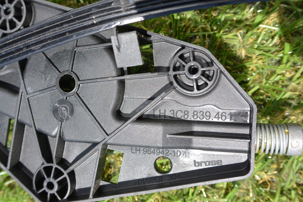 фото №11, Volkswagen оригінальний номер 3c8837461j 3c8837462g