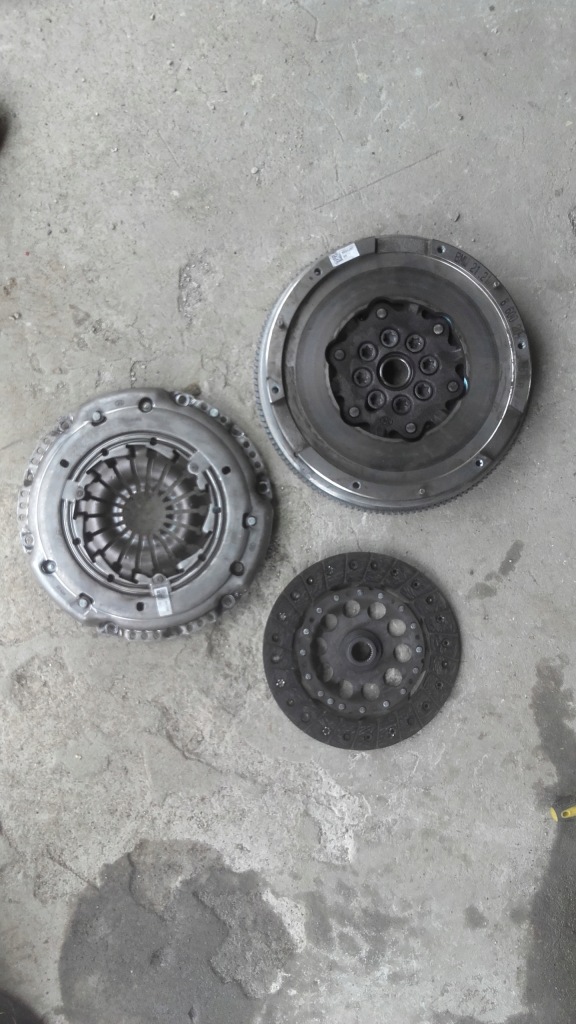 фото №1, Bmw 1.2i b38 a12a зчеплення маховик з двома масами комплект