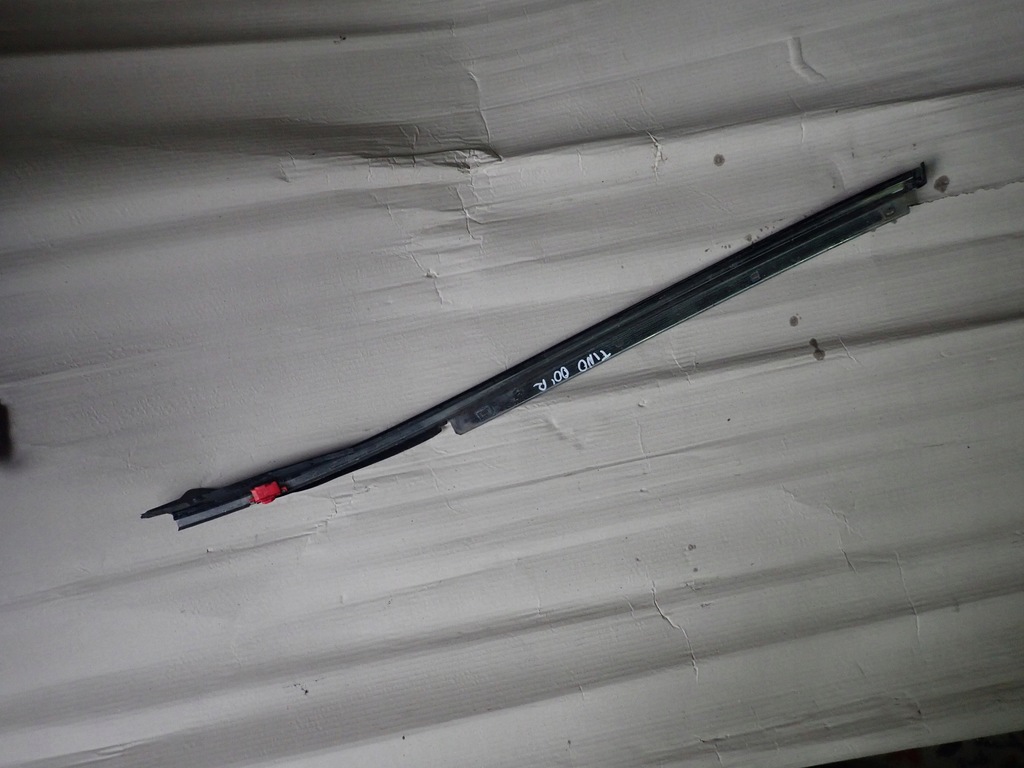 фото №6, Nissan almera tino молдинг скло лобове