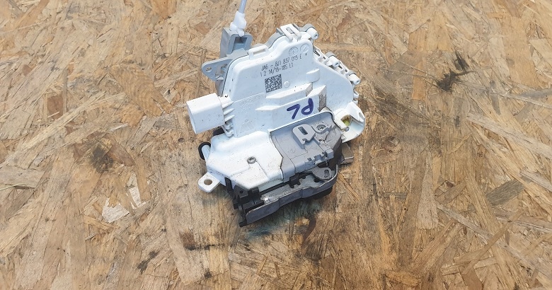 фото №1, Audi a4 b8 q7 4l замок двері лівий перед 7 pin eu