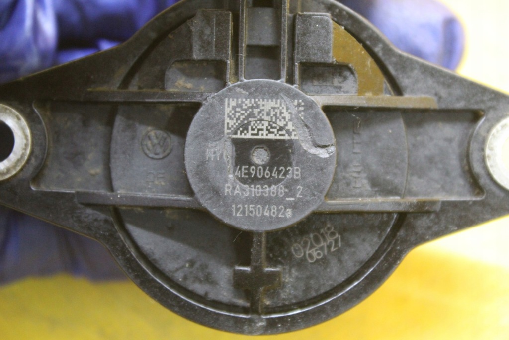 фото №6, Регулятор вала vw golf vii 1.5 tsi 04e906423b