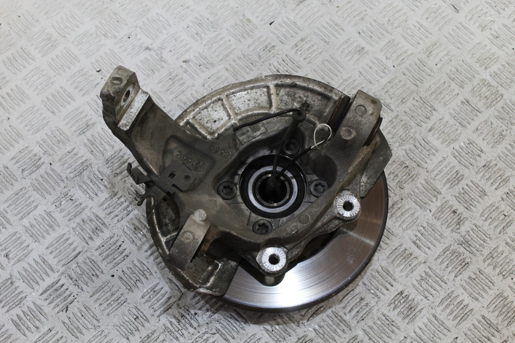 фото №2, Поворотний кулак лівий задня stelvio