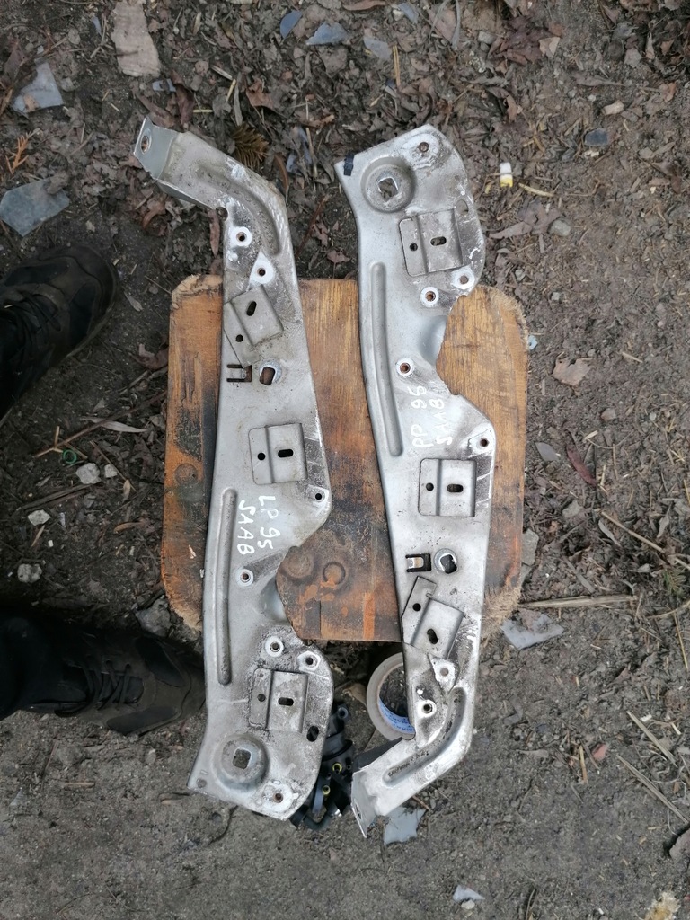 фото №1, Кронштейн направляющая молдинг лампы правая левая saab 95