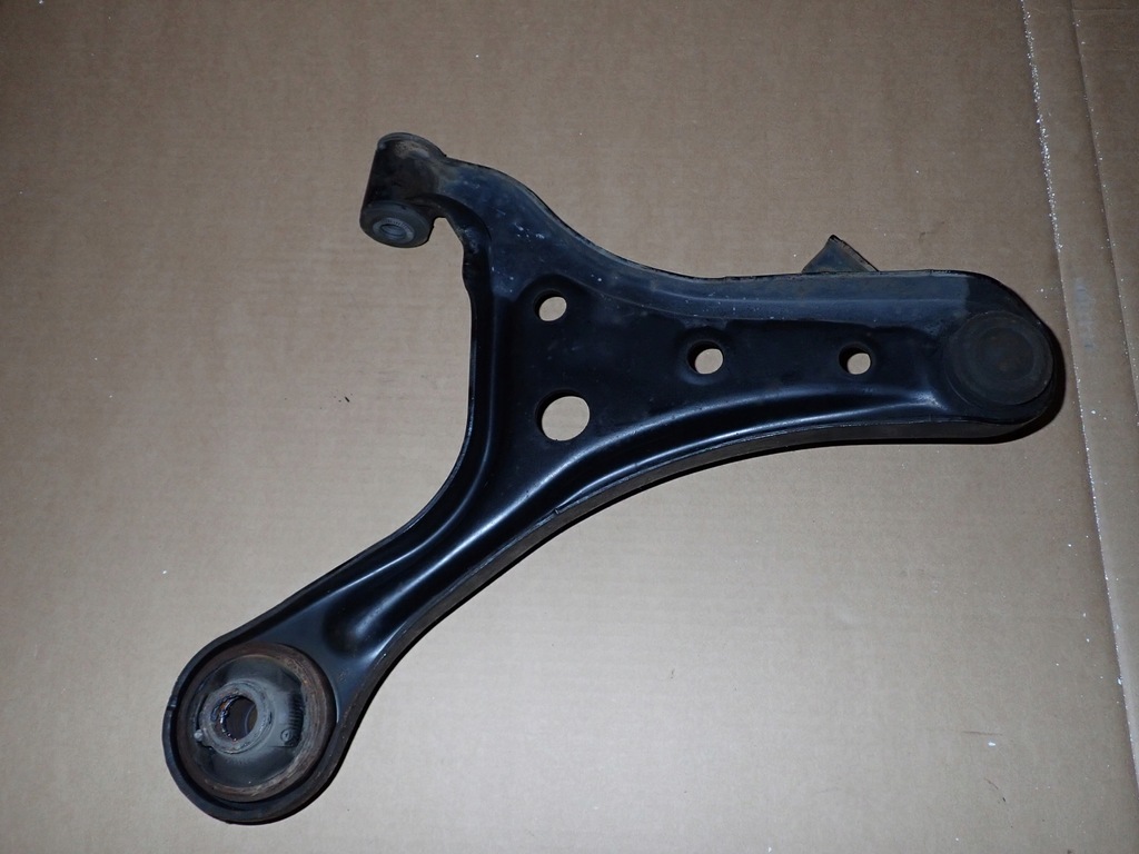 фото №4, Toyota iq 08- рычаг передний правый перед
