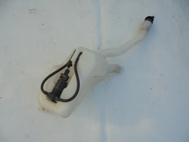 фото №1, Бак омывателя помпа alfa romeo giulietta