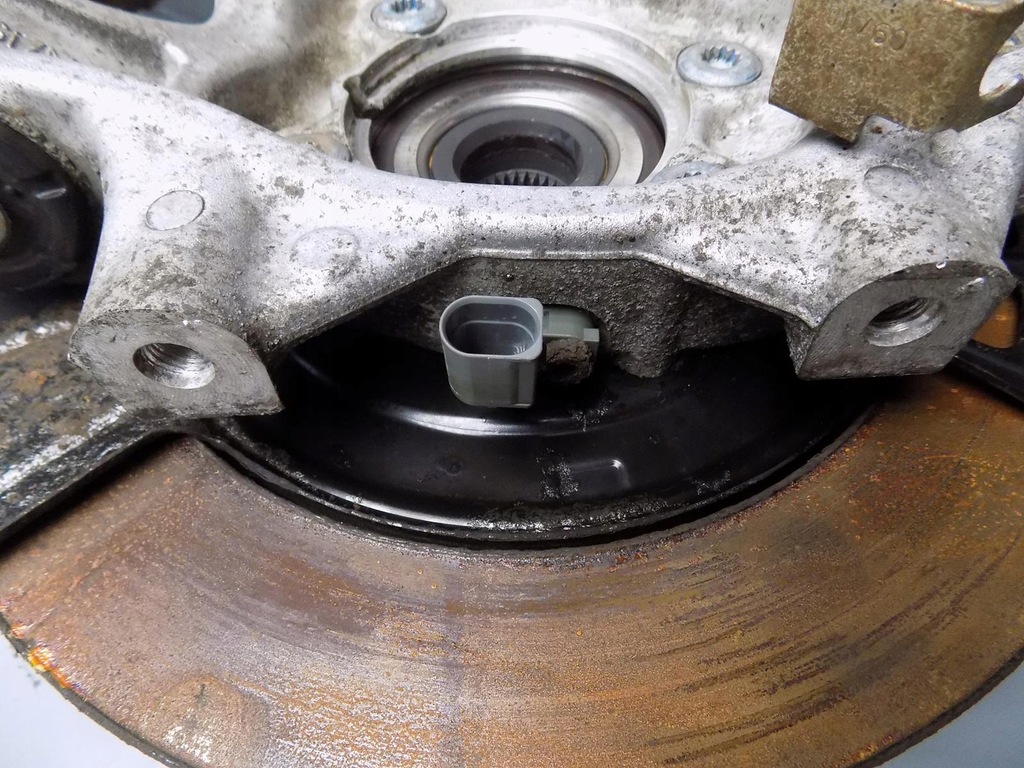 фото №4, Vw touareg 7p ступиця поворотний кулак лівий задня