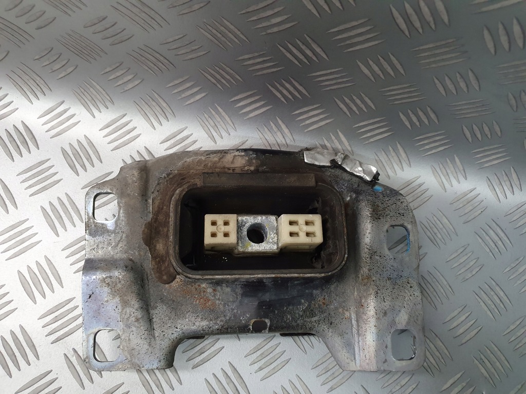 фото №8, Подушка кронштейн двигуна volvo c30 s40 v50 1.6 d2