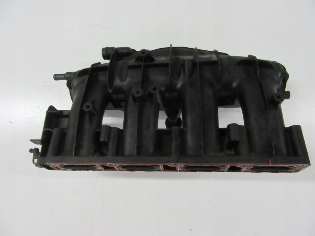 фото №1, Колектор всмоктуючий кришки 06d133192b audi 2.0 tfsi