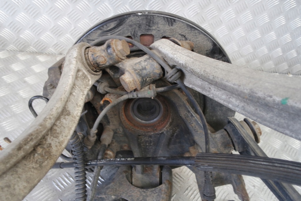 фото №5, Подвеска задняя левая суппорт audi q7 3.0tdi