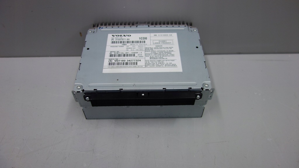фото №1, Volvo v40 радіо чейнджер cd 31337571aa