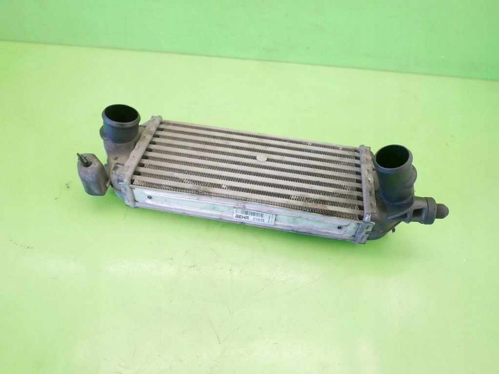 Інтеркулер радіатор повітря mini r50 one 1.4d в Україні