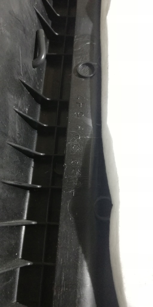 фото №8, Audi a6 c6 kombi обшивка багажника обивка правый