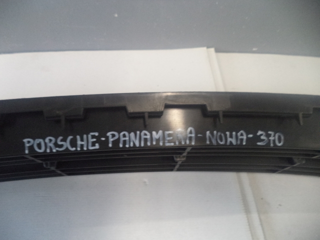 фото №5, Porsche panamera решітка радіатора бампера перед передня