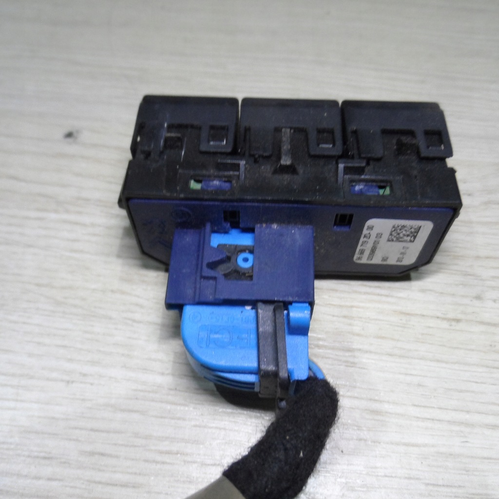 фото №11, Кнопка переключатель зеркал esp citroen ds5 15r