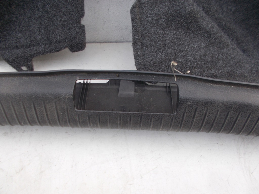 фото №7, Оббивка обшивка вкладка багажника vw golf vi