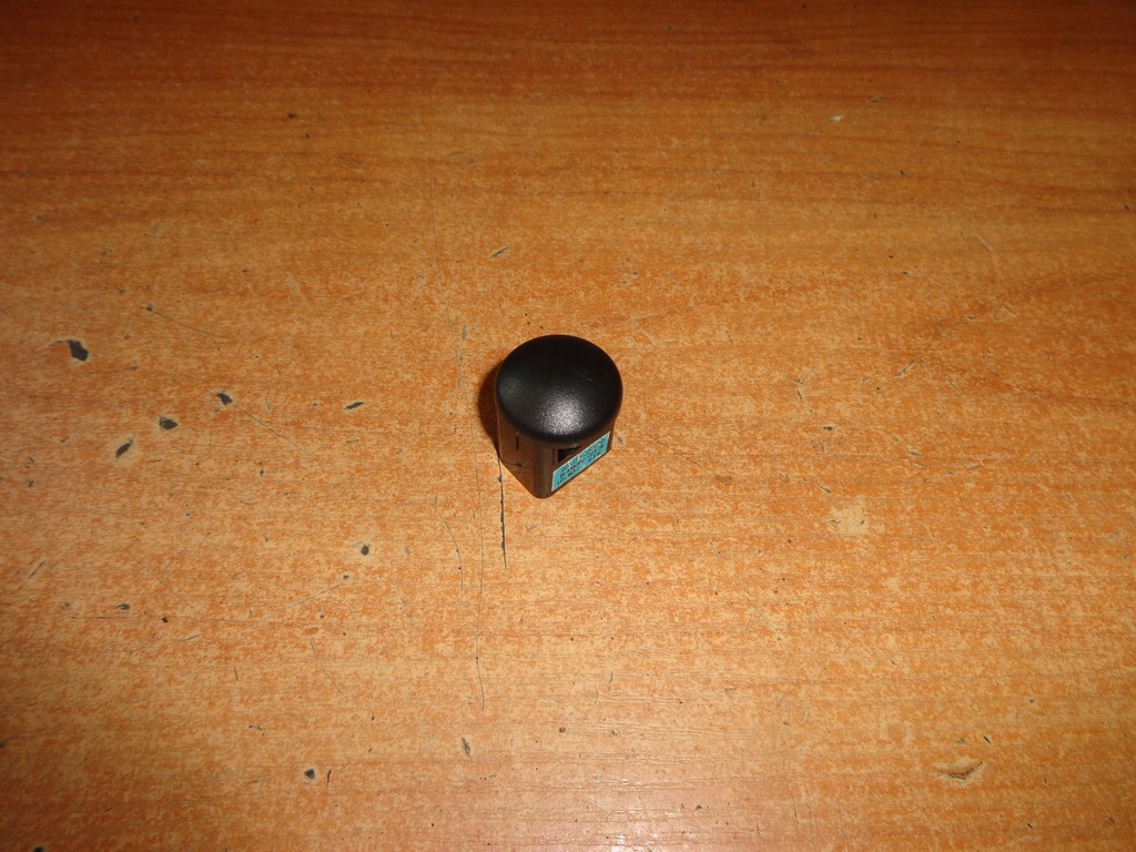 фото №1, Picanto lift кнопка заглушка панели консоли