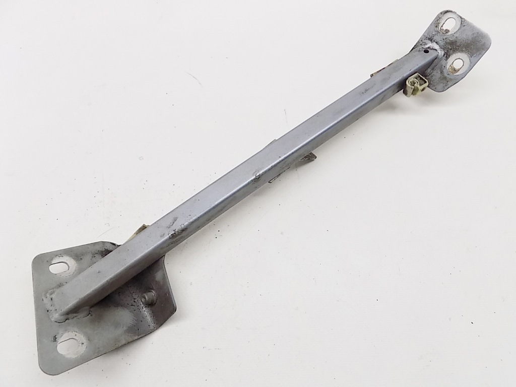 фото №7, Кронштейн крыла левая правое перед - audi a8 d3