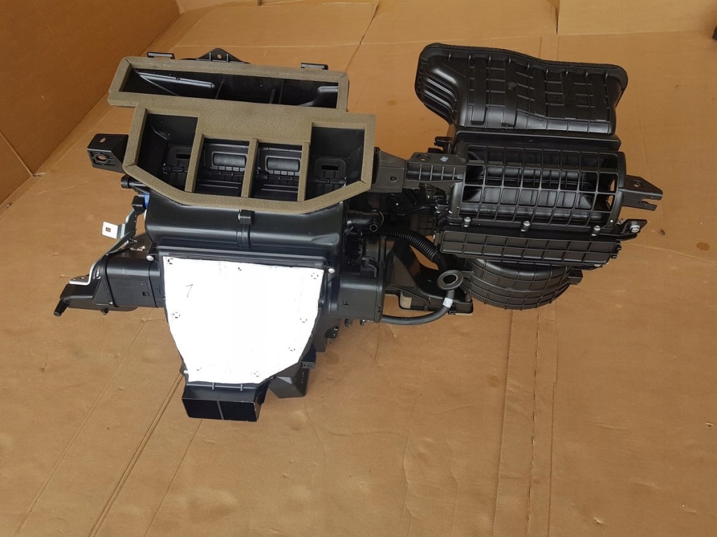 фото №1, Hyundai tucson ii 1,6 crdi обігрівач комплектна