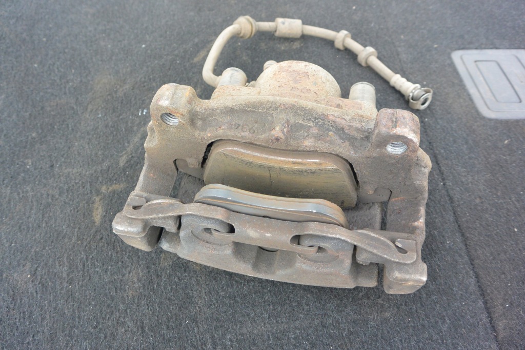 фото №6, Супорт гальмівний лівий перед volvo v60 lift