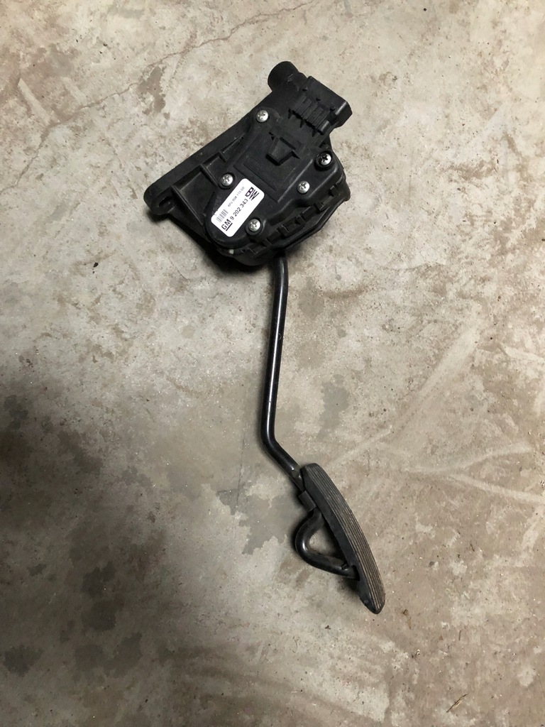 фото №1, Opel zafira b педаль газу 9202343 bw