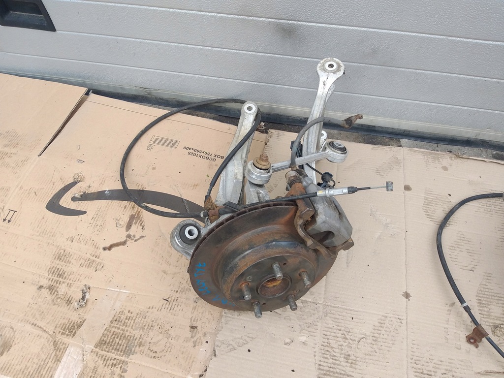 фото №1, Поворотний кулак диск лівий задня honda legend kb1 3.5