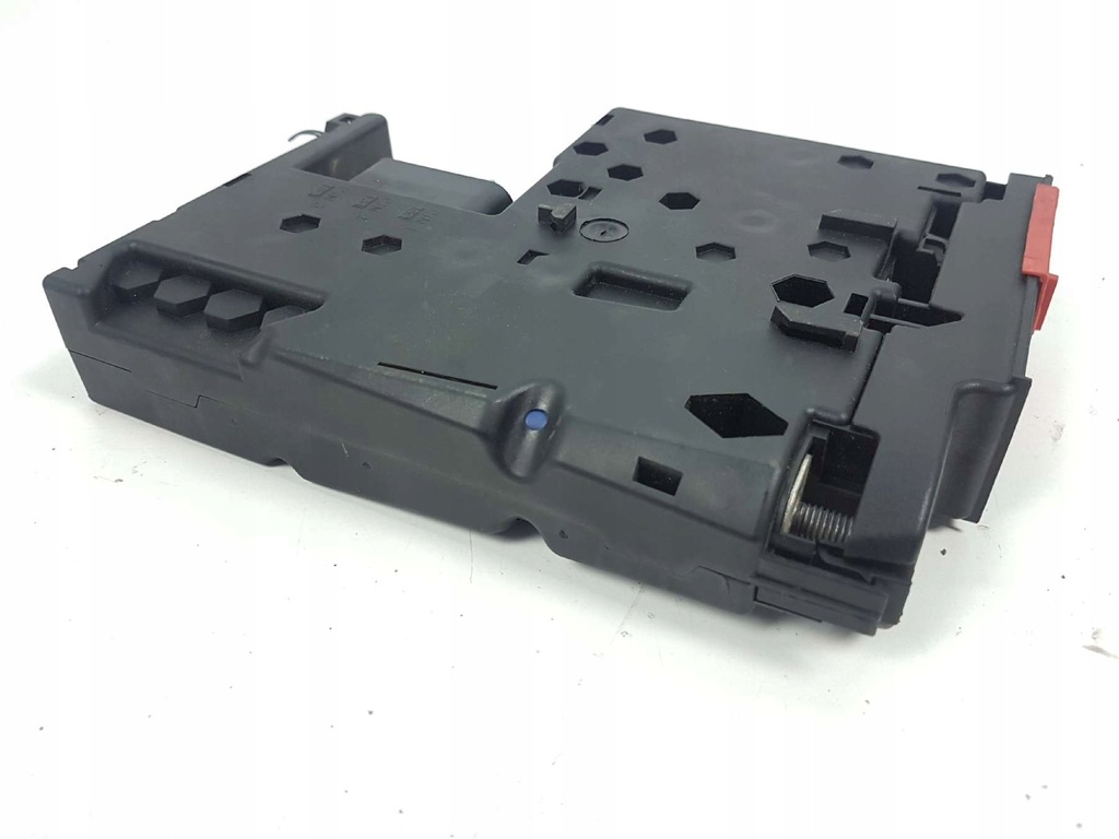 фото №1, Mercedes w204 клемма патрон a2075402550