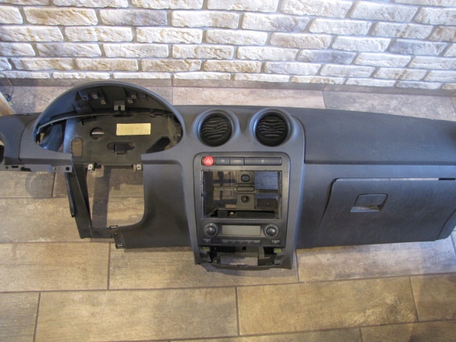 фото №1, Seat ibiza 6l консоль