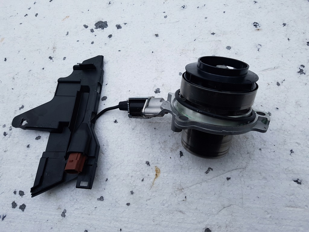 фото №1, Vw golf vii насос wody 04l011l