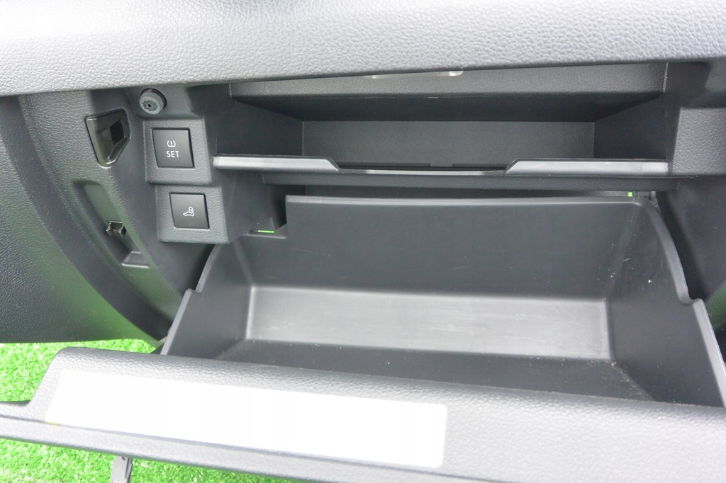 фото №10, Бардачок пассажира + ключ vw passat b7 b8 usa