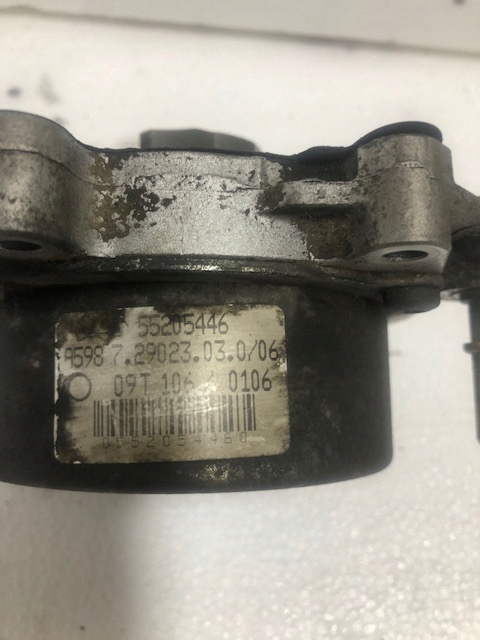 фото №2, Opel insignia 2.0cdti насос вакуум 55205446