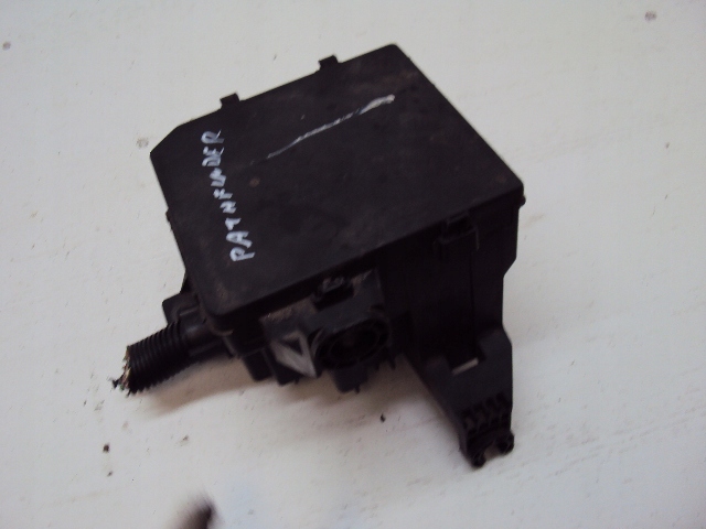 фото №2, Коробка предохранителей nissan pathfinder r51